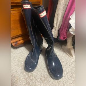 Hunter boots and navy